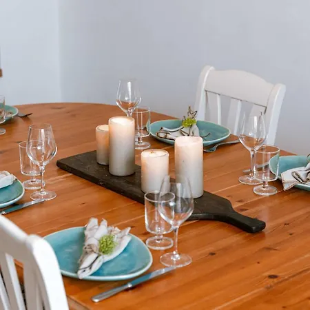 Huswell - Spacious With Terrace, Pets Are Welcome *