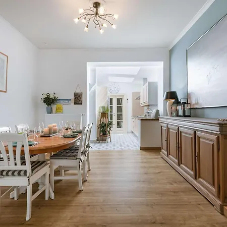 Apartment Huswell - Spacious With Terrace, Pets Are Welcome Ostend
